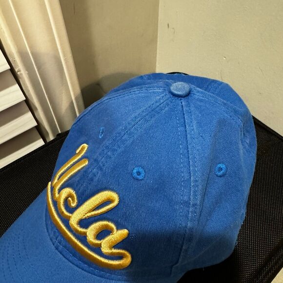 UCLA Bruins Adidas Blue Embroidered Fit Hat Cap - S/M Superflex - NCAA - NEW - Picture 2 of 8
